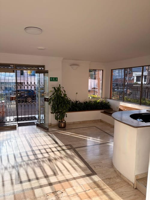 Apartamento de 2 alcobas en venta en Chicó Navarra, Bogotá, 85 m² · foto 9 de 18