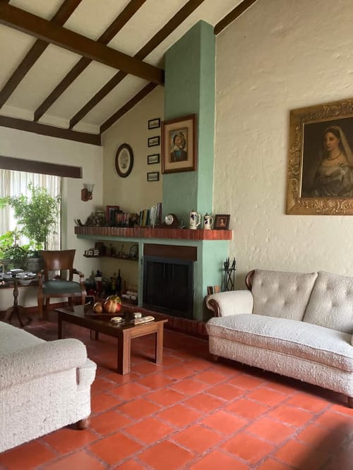 Casa de 3 alcobas en arriendo en Santa Barbara, Bogotá, 291 m² · foto 2 de 11