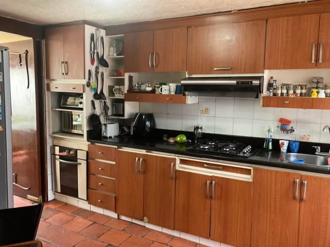 Casa de 3 alcobas en arriendo en Santa Barbara, Bogotá, 291 m² · foto 5 de 11