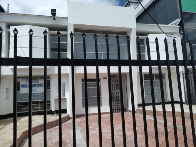 Casa de 14 alcobas en arriendo en Toberin, Bogotá, 550 m² · foto 4 de 8