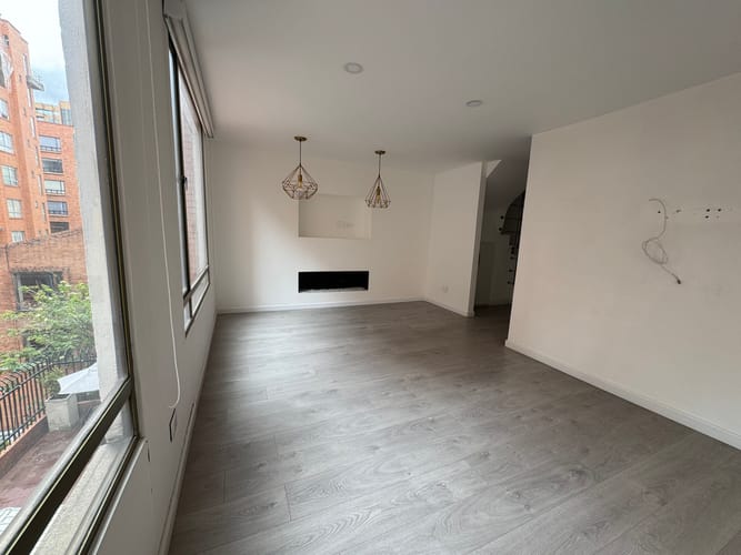 Apartamento de 2 alcobas en venta en La Calleja, Bogotá, 95 m² · foto 3 de 17