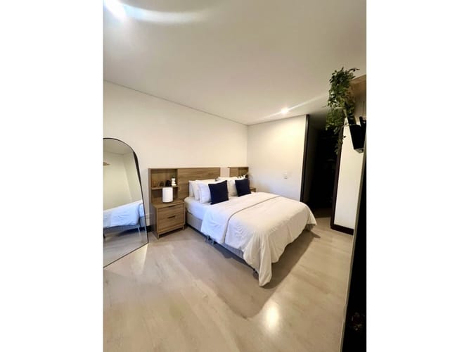 Apartamento de 2 alcobas en venta en Cedritos, Bogotá, 77 m² · foto 7 de 12