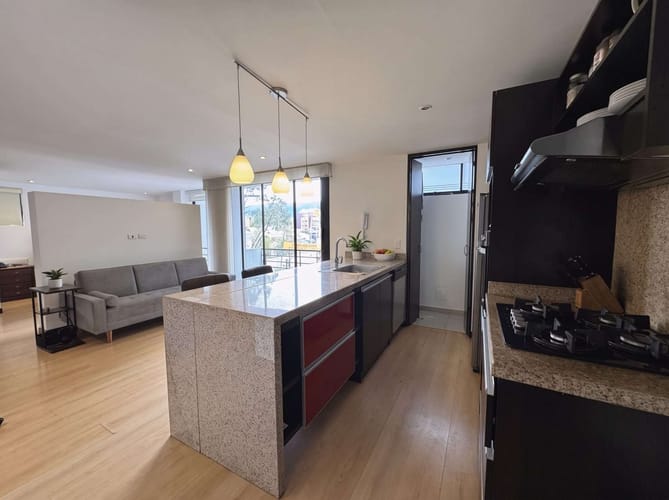 Apartaestudio en arriendo en Santa Barbara, Bogotá, 58 m² · foto 2 de 9