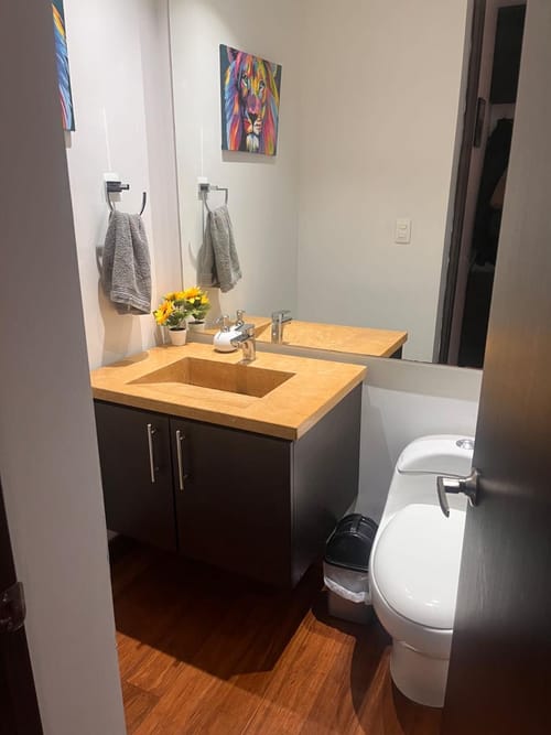 Apartamento de 2 alcobas en arriendo en Chicó Navarra, Bogotá, 82 m² · foto 4 de 12