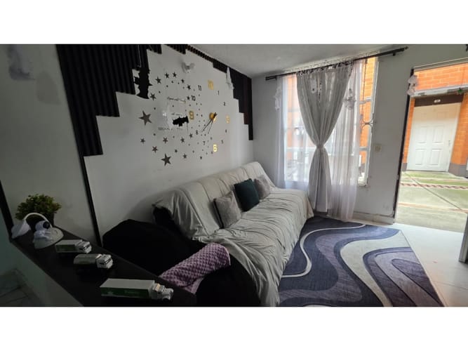 Casa de 3 alcobas en venta en Fontanar Del Río, Bogotá, 74 m² · foto 2 de 24