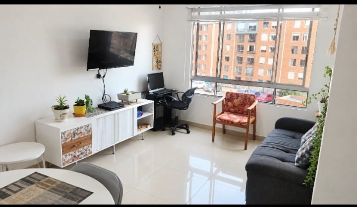 Apartamento de 3 alcobas en venta en Lagos De Torca, Bogotá, 51 m² · foto 2 de 7