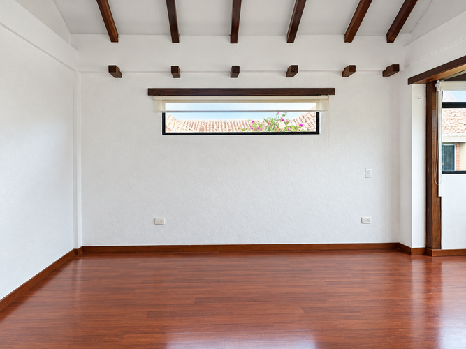 Casa de 3 alcobas en venta en La Macarena, Bogotá, 291 m² · foto 10 de 24