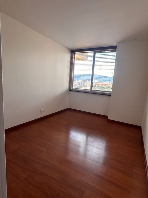 Apartamento de 3 alcobas en arriendo en Atenas, Bogotá, 137 m² · foto 5 de 15