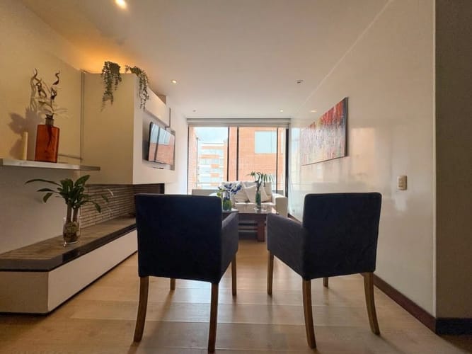 Apartamento de 2 alcobas en venta en Santa Barbara, Bogotá, 80 m² · foto 3 de 12