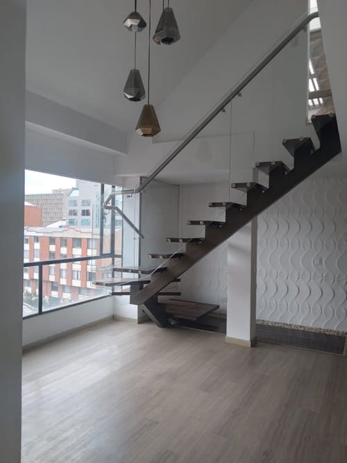 Apartamento de 4 alcobas en venta en Alhambra, Bogotá, 194 m² · foto 3 de 21