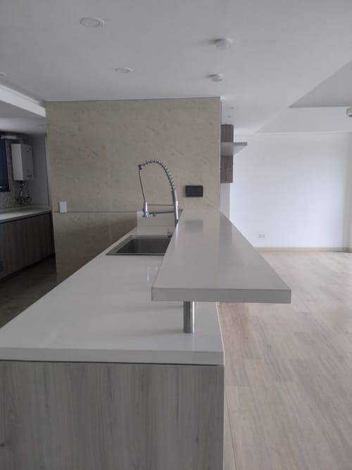 Apartamento de 4 alcobas en venta en Alhambra, Bogotá, 194 m² · foto 5 de 21