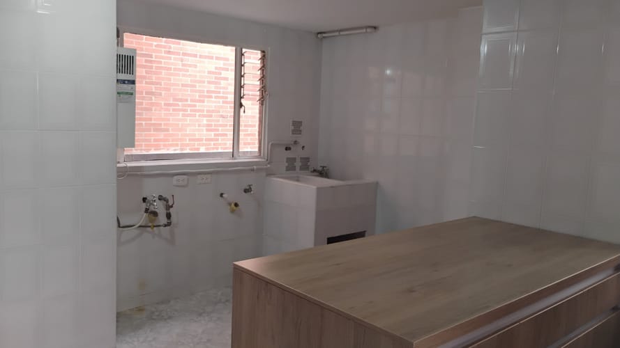 Apartamento de 3 alcobas en venta en Santa Barbara, Bogotá, 137 m² · foto 15 de 24