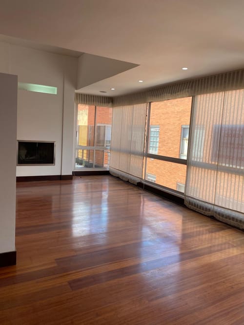 Apartamento de 3 alcobas en venta en Chicó Alto, Bogotá, 390 m² · foto 2 de 20
