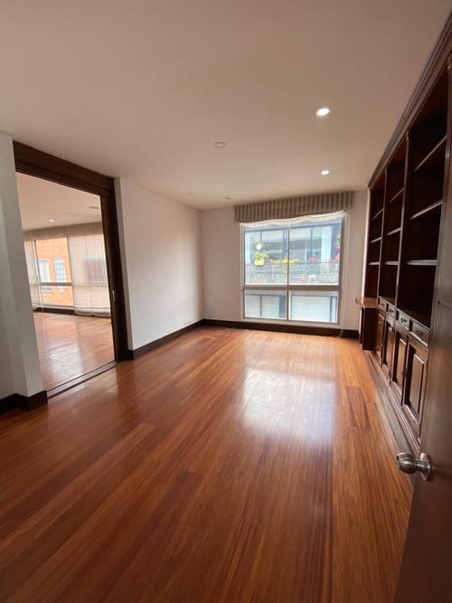 Apartamento de 3 alcobas en venta en Chicó Alto, Bogotá, 390 m² · foto 5 de 20