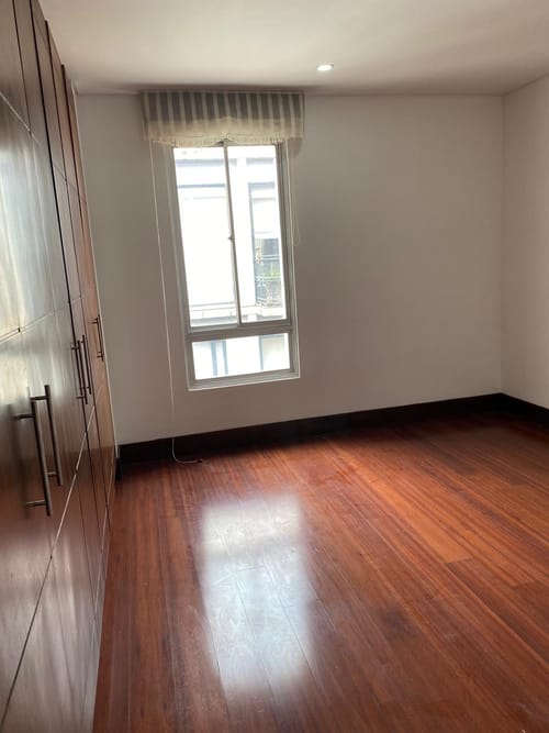 Apartamento de 3 alcobas en venta en Chicó Alto, Bogotá, 390 m² · foto 12 de 20
