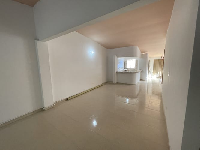 Apartamento de 2 alcobas en arriendo en Menga, Cali, 70 m² · foto 8 de 24