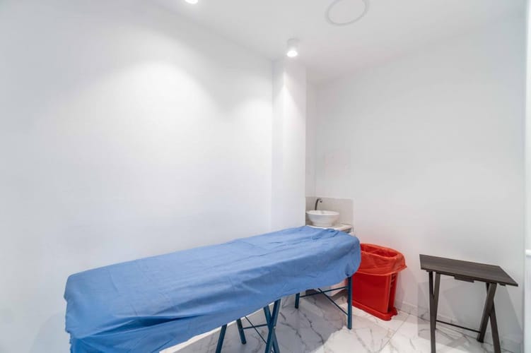 Casa de 7 alcobas en arriendo en Ciudad Jardin, Cali, 480 m² · foto 10 de 16