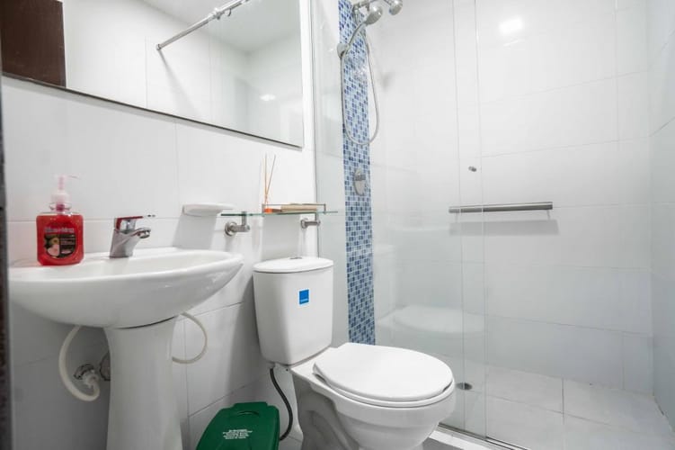 Casa de 7 alcobas en arriendo en Ciudad Jardin, Cali, 480 m² · foto 13 de 16