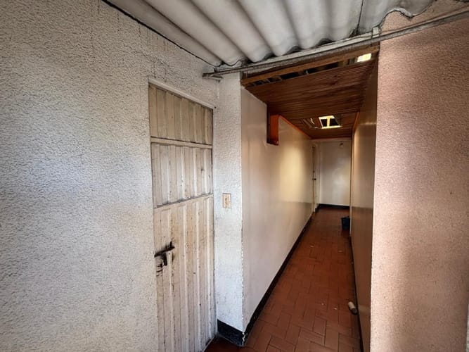 Casa de 7 alcobas en venta en Kennedy Central, Bogotá, 320 m² · foto 5 de 21