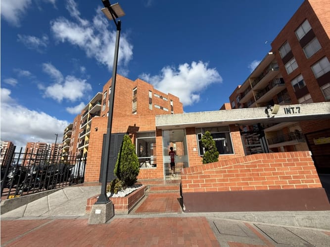Apartamento de 3 alcobas en venta en Engativá, Bogotá, 88 m² · foto 23 de 23