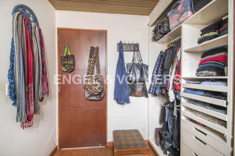 Apartamento de 3 alcobas en venta en Chico Norte, Bogotá, 170 m² · foto 8 de 10