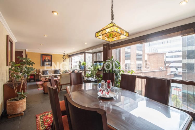 Apartamento de 3 alcobas en venta en Chico Norte, Bogotá, 170 m² · foto 3 de 10