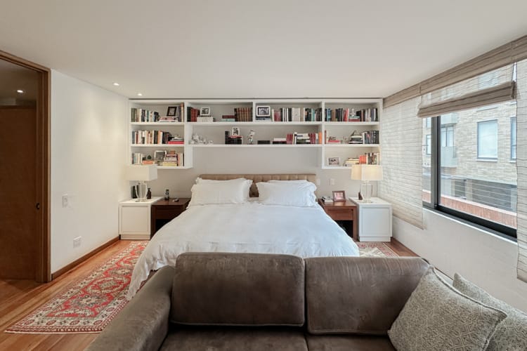 Apartamento de 1 alcoba en venta en Chico, Bogotá, 103 m² · foto 10 de 12