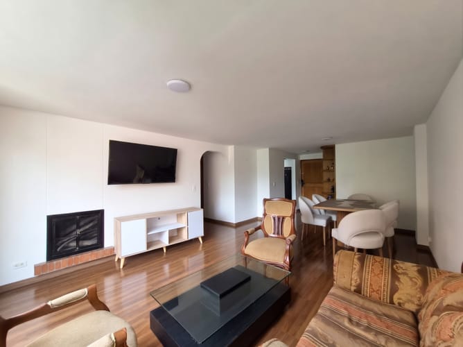 Apartamento de 2 alcobas en venta en Rincon Del Chico, Bogotá, 89 m² · foto 2 de 8