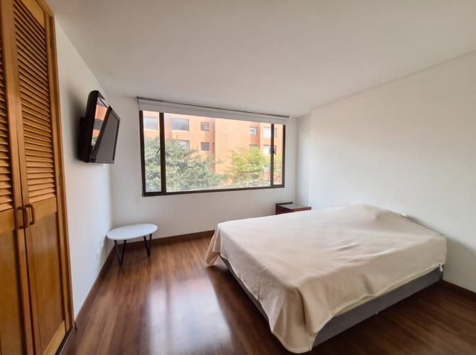 Apartamento de 2 alcobas en venta en Rincon Del Chico, Bogotá, 89 m² · foto 4 de 8