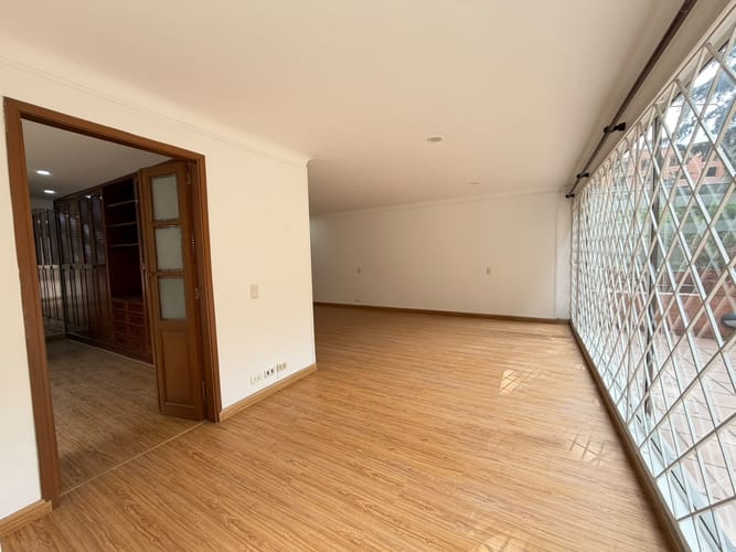 Apartamento de 3 alcobas en arriendo en La Cabrera, Bogotá, 110 m² · foto 4 de 12