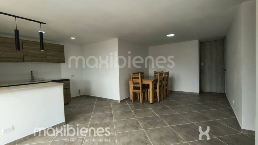 Apartamento de 3 alcobas en arriendo en Prados De Sabaneta, Sabaneta, 87 m² · foto 3 de 19