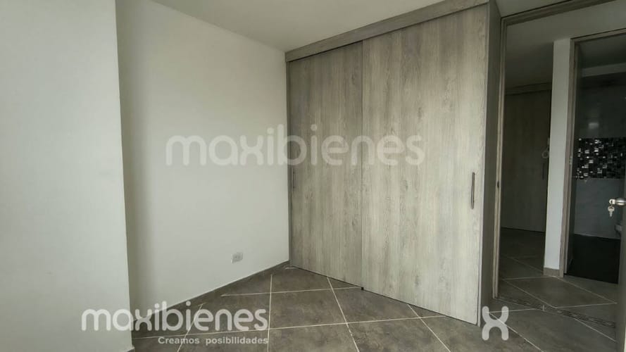 Apartamento de 3 alcobas en arriendo en Prados De Sabaneta, Sabaneta, 87 m² · foto 12 de 19