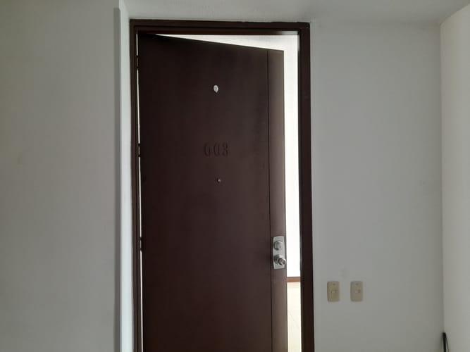 Apartamento de 3 alcobas en arriendo en Valle Del Lili, Cali, 68 m² · foto 2 de 24