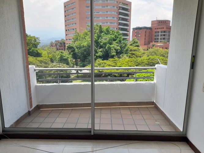 Apartamento de 3 alcobas en arriendo en Valle Del Lili, Cali, 68 m² · foto 4 de 24