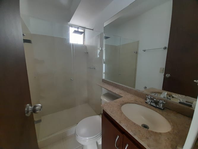 Apartamento de 3 alcobas en arriendo en Valle Del Lili, Cali, 68 m² · foto 10 de 24