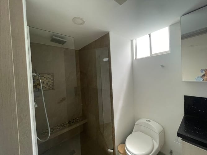 Apartamento de 3 alcobas en arriendo en Los Balsos, Medellín, 180 m² · foto 8 de 19