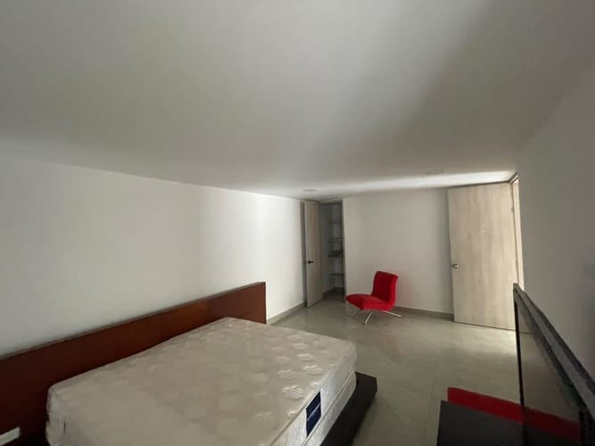 Apartamento de 3 alcobas en arriendo en Los Balsos, Medellín, 180 m² · foto 17 de 19