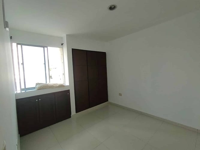 Apartamento de 3 alcobas en arriendo en Manga, Cartagena, 146 m² · foto 5 de 13