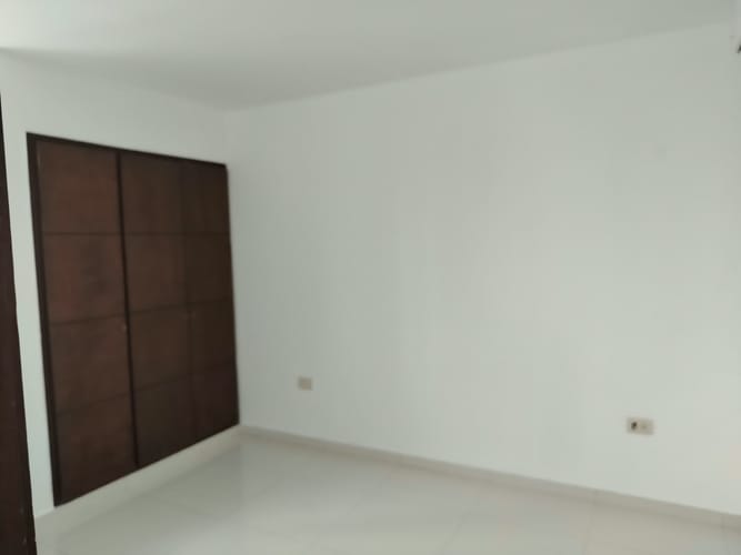 Apartamento de 3 alcobas en arriendo en Manga, Cartagena, 146 m² · foto 6 de 13