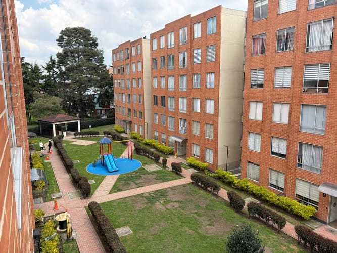 Apartamento de 3 alcobas en venta en Engativá, Bogotá, 49 m² · foto 19 de 19