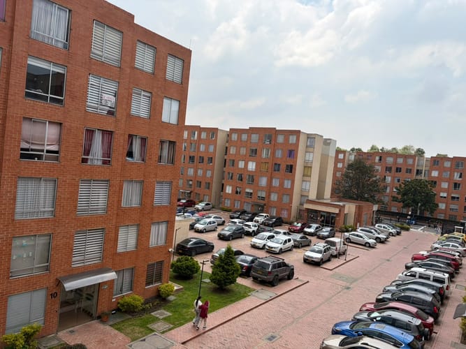 Apartamento de 3 alcobas en venta en Engativá, Bogotá, 49 m² · foto 18 de 19