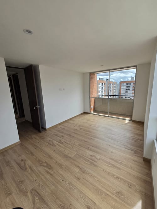 Apartamento de 3 alcobas en arriendo en La Felicidad, Bogotá, 130 m² · foto 4 de 20