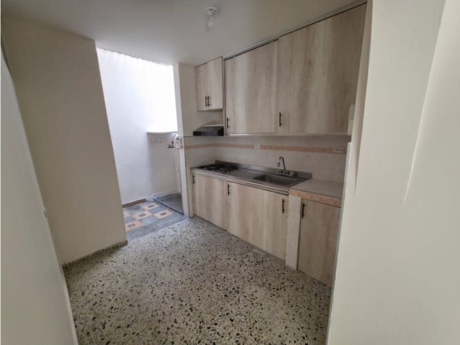 Apartamento de 3 alcobas en arriendo en El Salvador, Medellín, 50 m² · foto 2 de 22