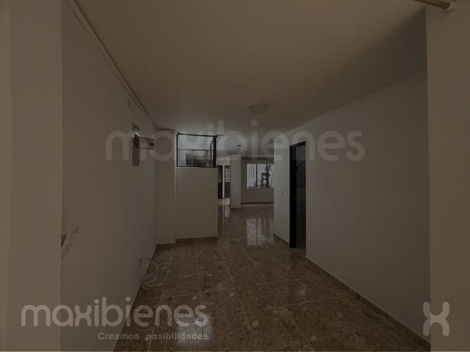 Casa de 4 alcobas en arriendo en Asturias, Itagüí, 300 m² · foto 6 de 22