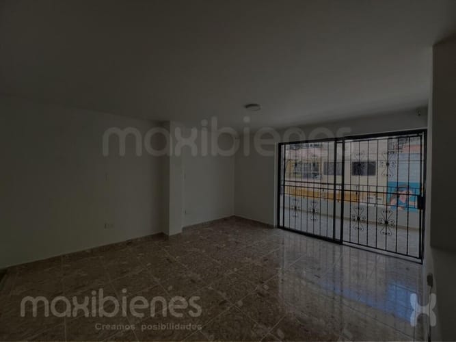 Casa de 4 alcobas en arriendo en Asturias, Itagüí, 300 m² · foto 7 de 22