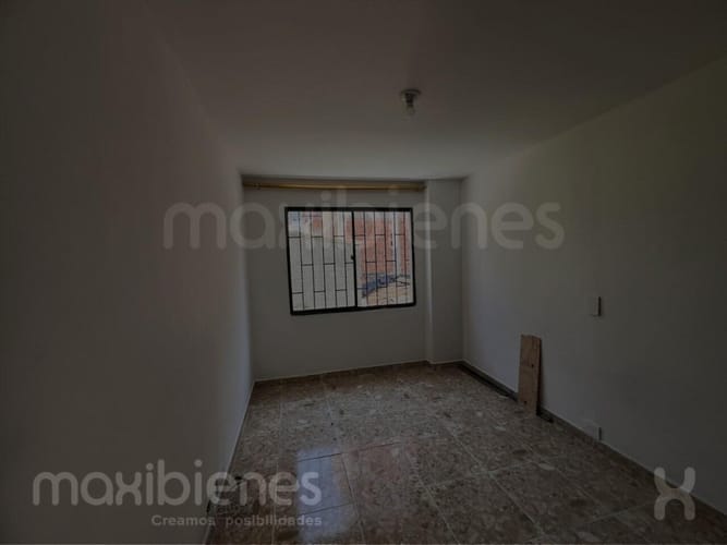Casa de 4 alcobas en arriendo en Asturias, Itagüí, 300 m² · foto 12 de 22