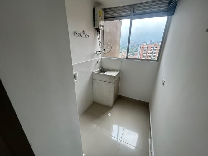 Apartamento de 3 alcobas en arriendo en Señorial, Envigado, 84 m² · foto 14 de 15
