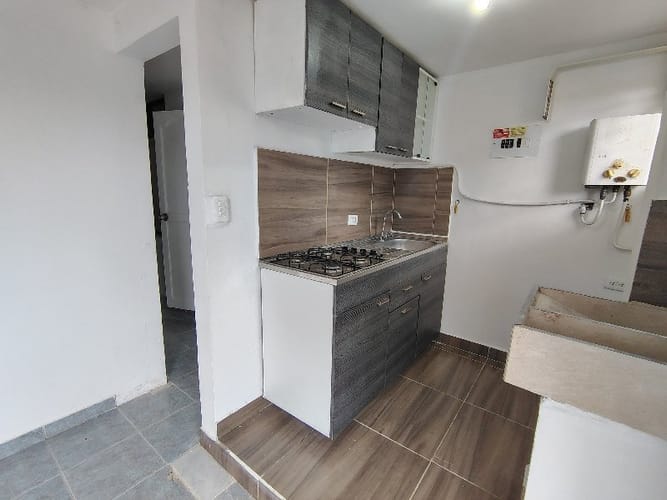Apartamento de 2 alcobas en arriendo en Florencia, Medellín, 45 m² · foto 2 de 8
