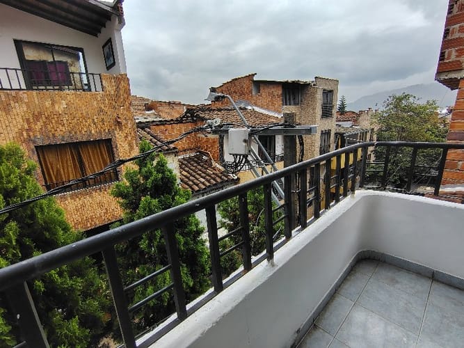 Apartamento de 2 alcobas en arriendo en Florencia, Medellín, 45 m² · foto 4 de 8