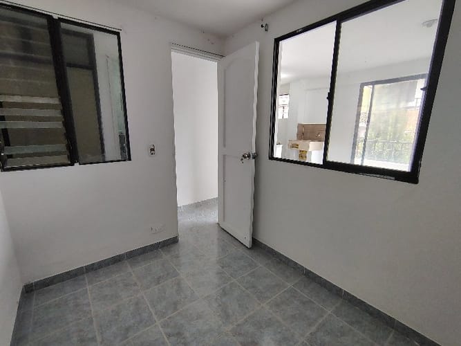 Apartamento de 2 alcobas en arriendo en Florencia, Medellín, 45 m² · foto 6 de 8